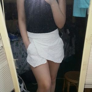 Hollister Lacy White Skort